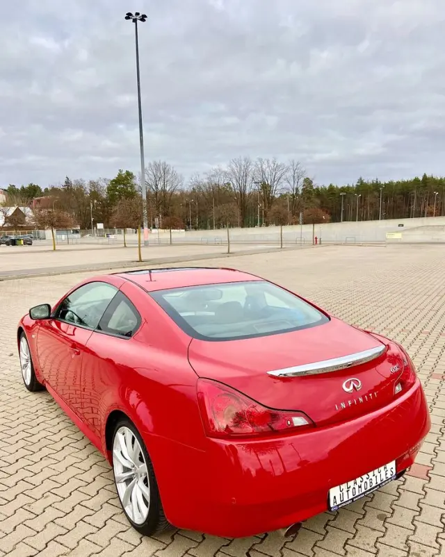 INFINITI G G37 Coupe S