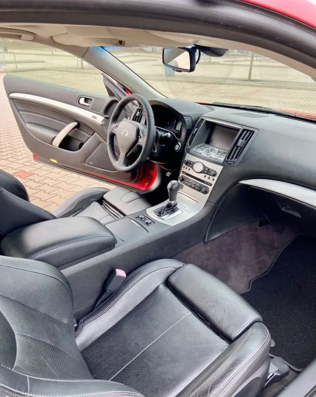 INFINITI G G37 Coupe S