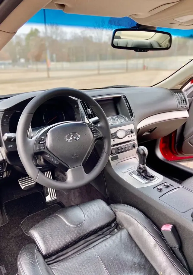 INFINITI G G37 Coupe S