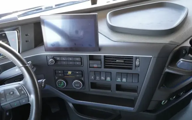 VOLVO FH 460 / I-SHIFT / I SAVE / 2023 R 