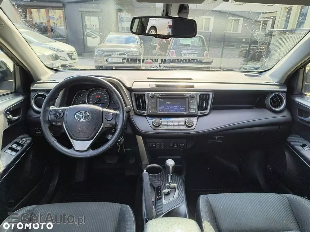 TOYOTA RAV4 