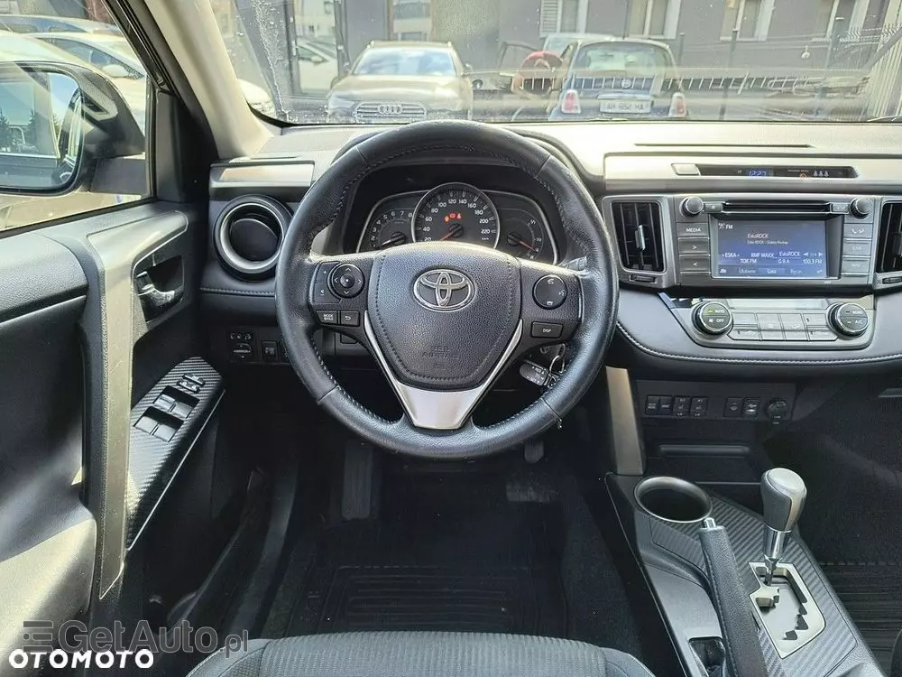 TOYOTA RAV4 