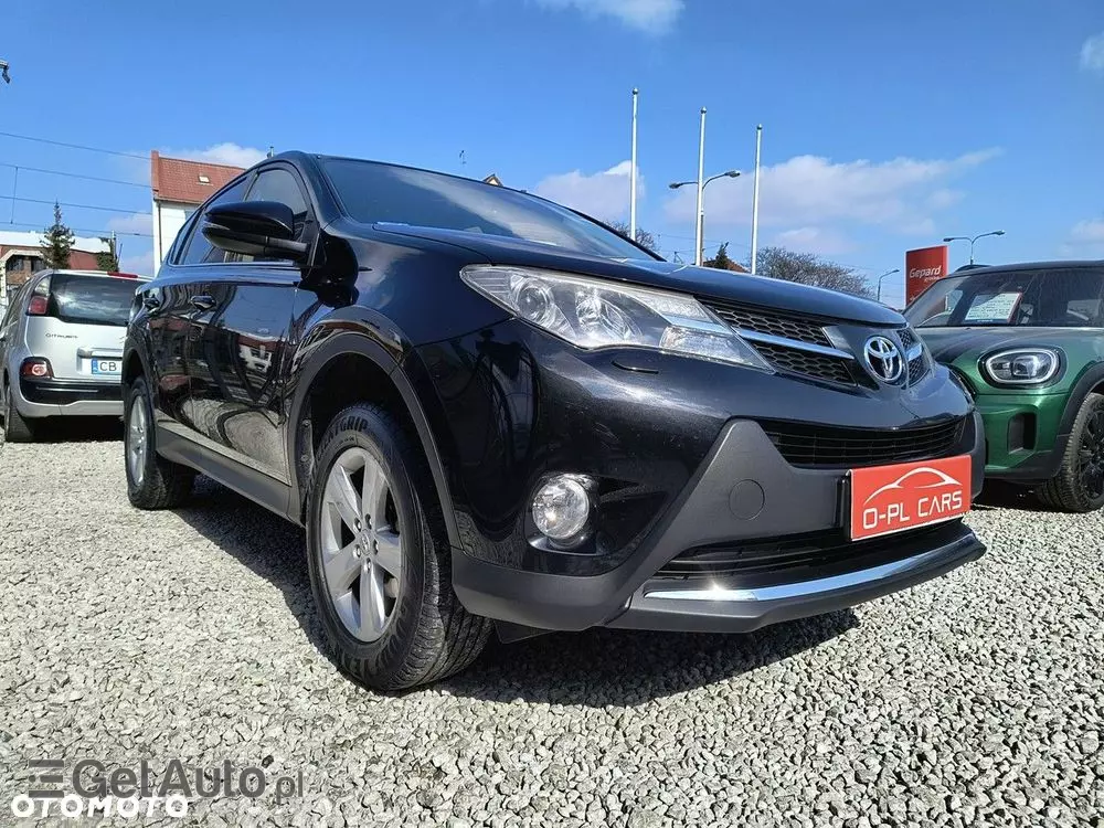 TOYOTA RAV4 