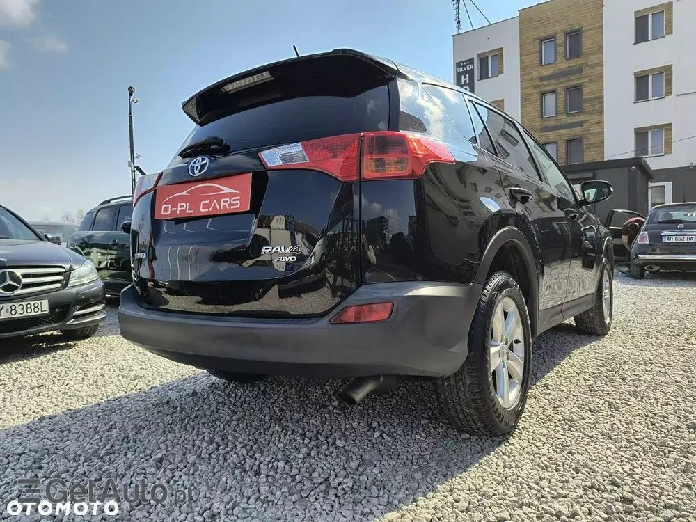 TOYOTA RAV4 