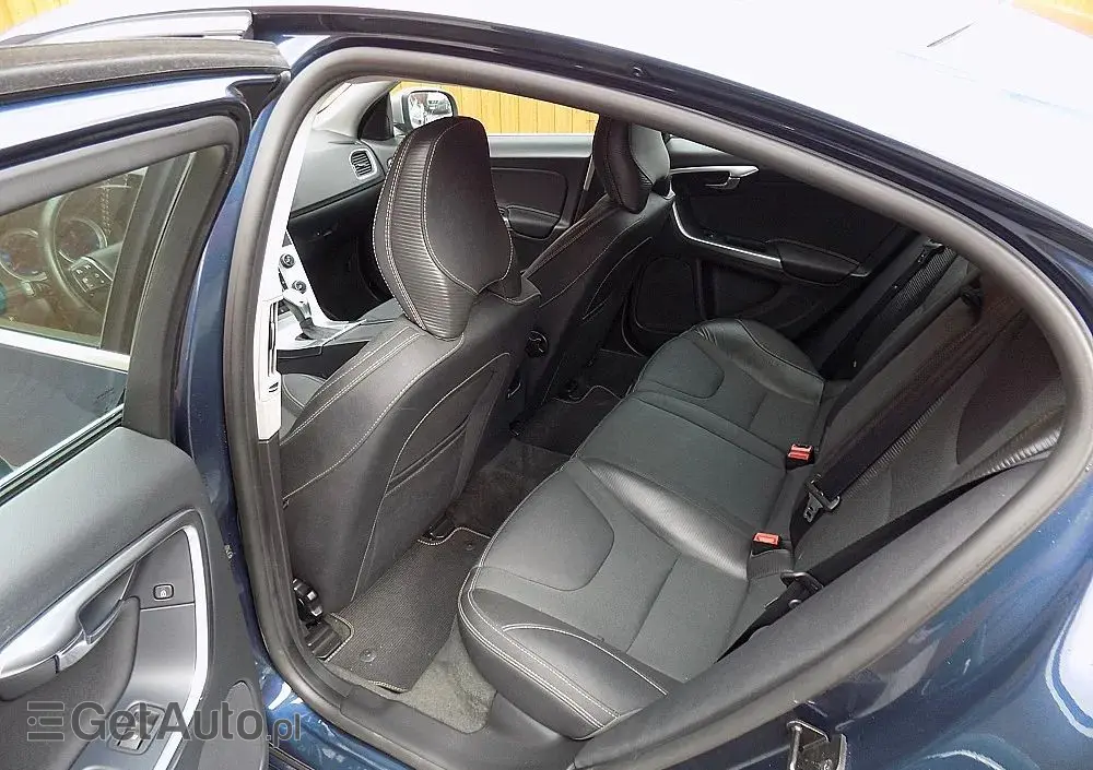 VOLVO S60 D2 Powershift RDesign