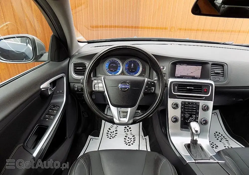 VOLVO S60 D2 Powershift RDesign