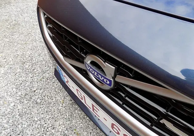 VOLVO S60 D2 Powershift RDesign