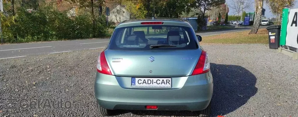 SUZUKI Swift 