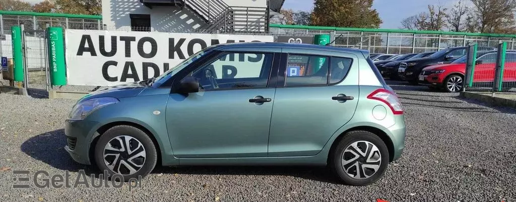 SUZUKI Swift 