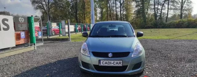 SUZUKI Swift 