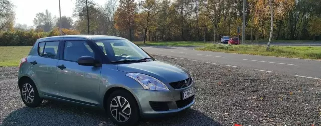 SUZUKI Swift 