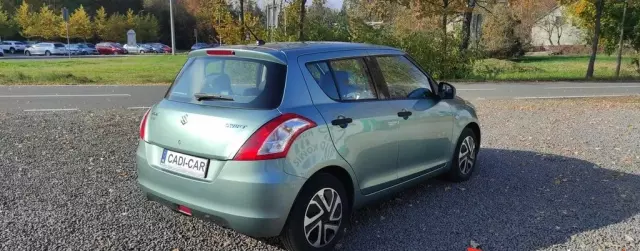 SUZUKI Swift 