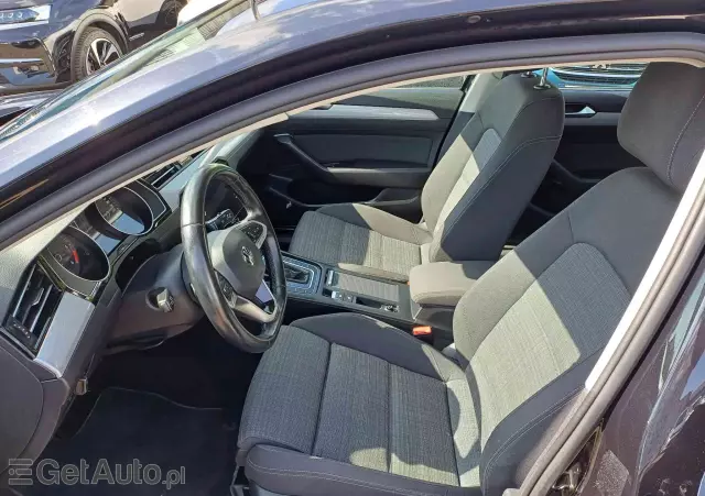 VOLKSWAGEN Passat COMFORTLINE DSG 1.6 TDI