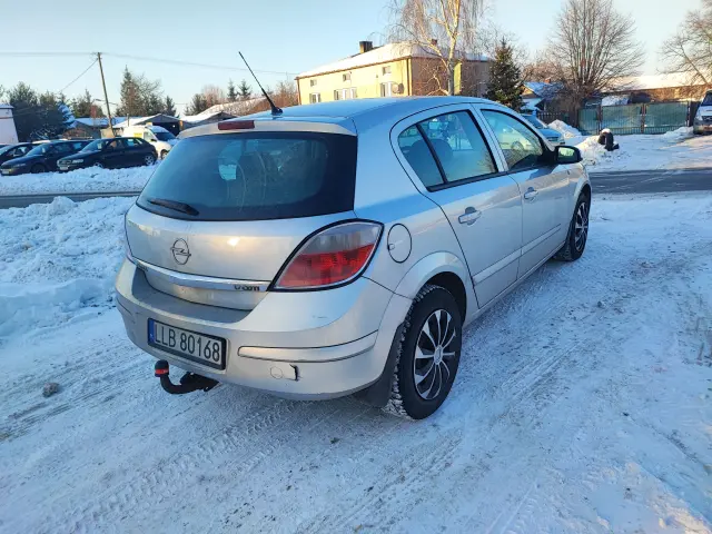 OPEL ASTRA-H 