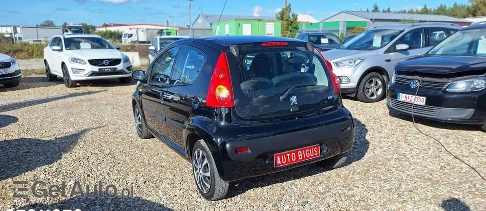 PEUGEOT 107 