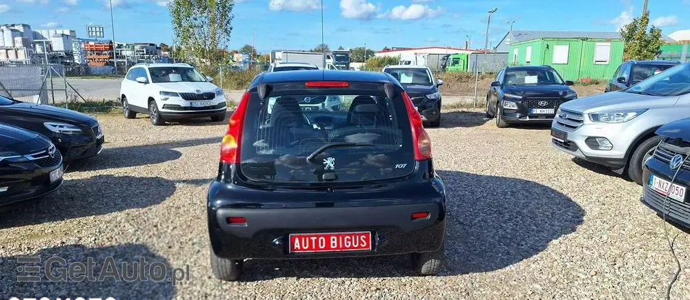 PEUGEOT 107 