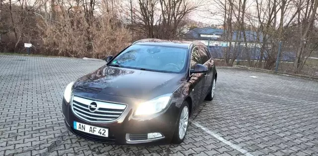 OPEL Insignia 