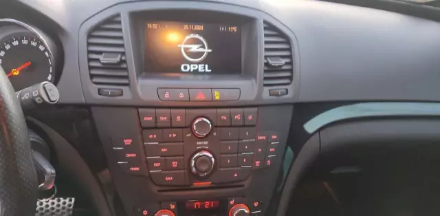 OPEL Insignia 