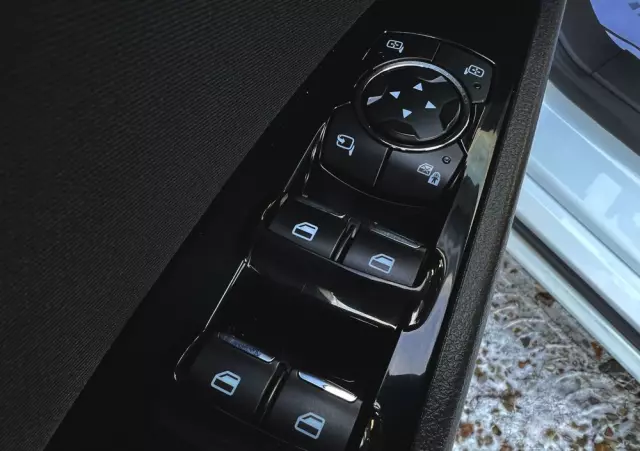 FORD Mondeo 2.0 TDCi Trend PowerShift