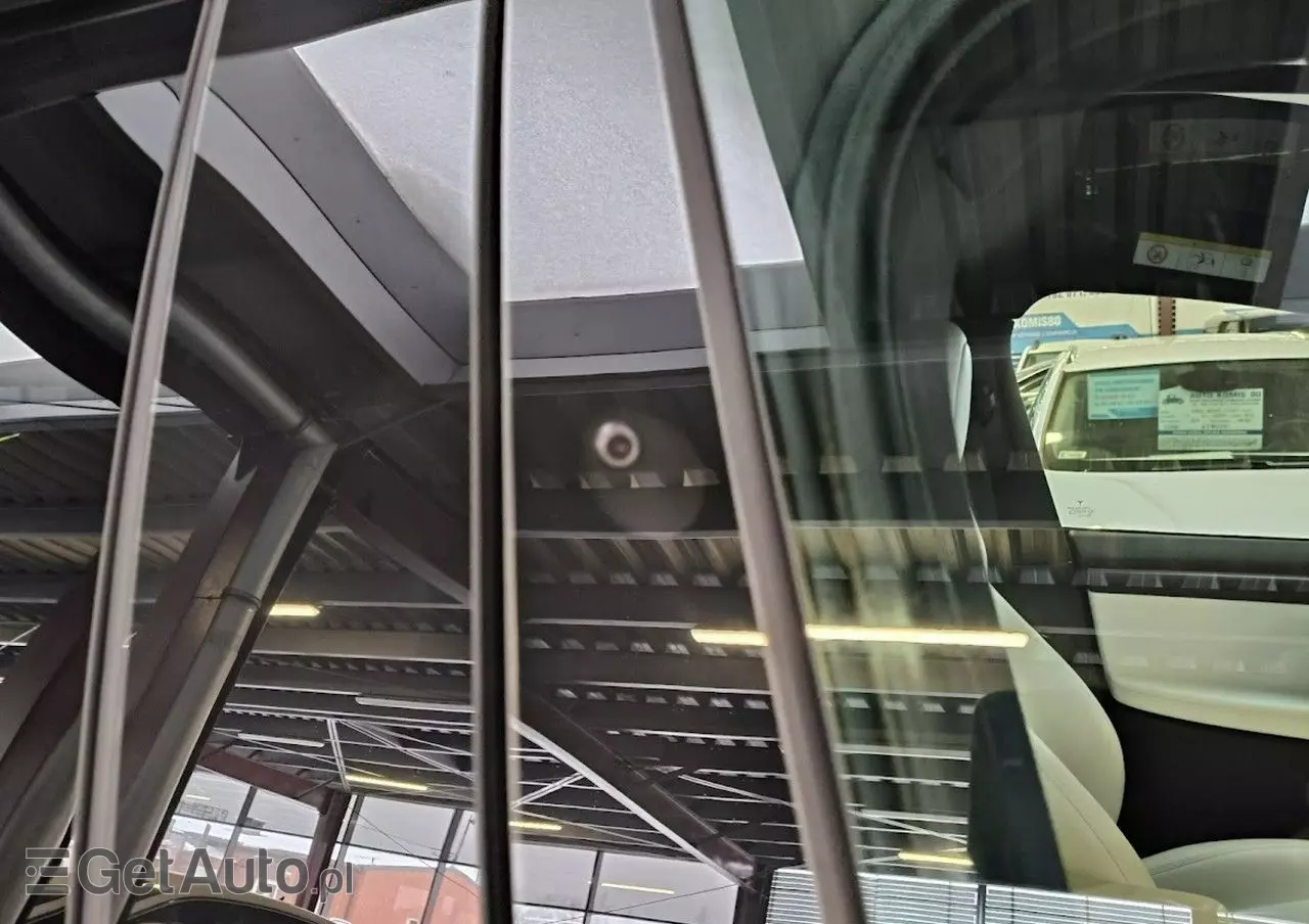 TESLA Model X Performance