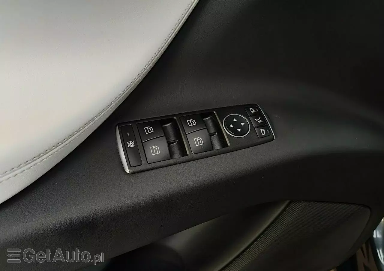 TESLA Model X Performance