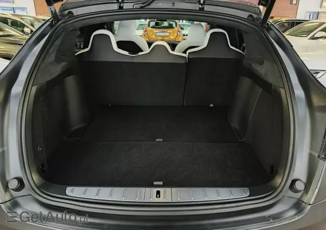 TESLA Model X Performance