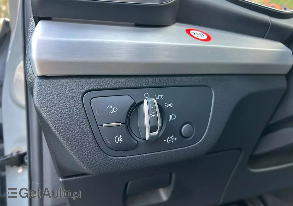 AUDI Q5 45 TFSI quattro S tronic sport