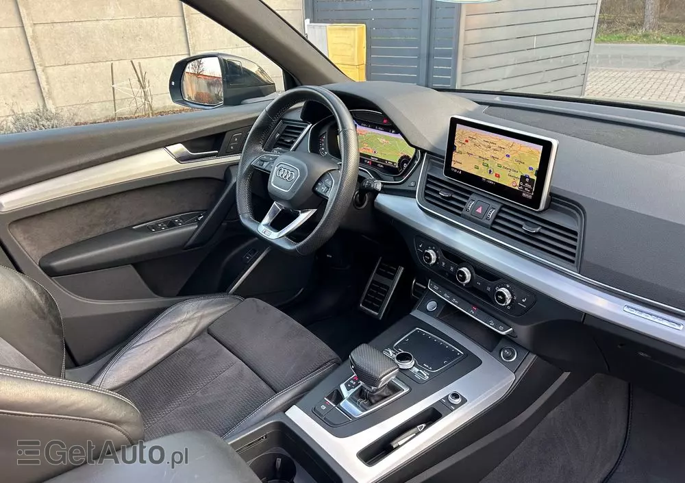 AUDI Q5 45 TFSI quattro S tronic sport