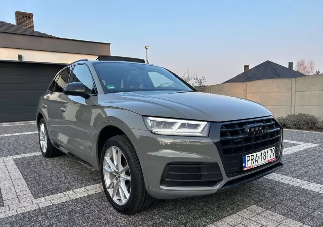 AUDI Q5 45 TFSI quattro S tronic sport