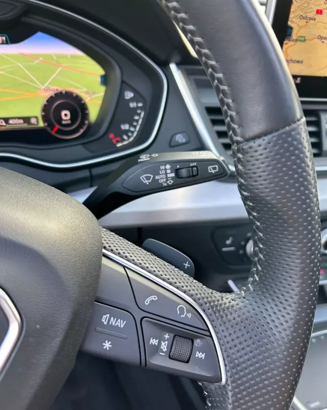 AUDI Q5 45 TFSI quattro S tronic sport