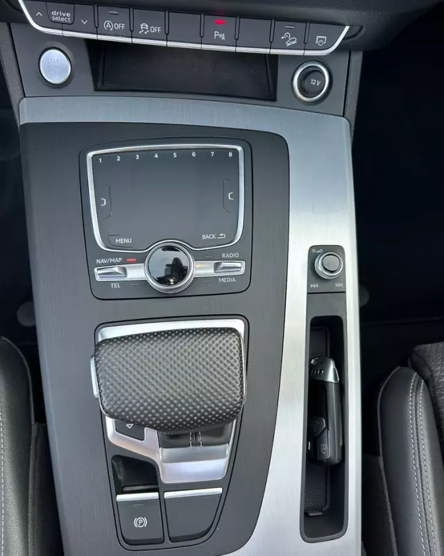 AUDI Q5 45 TFSI quattro S tronic sport