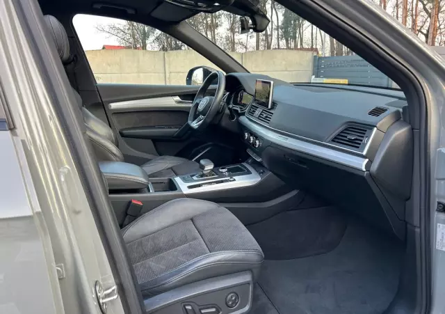 AUDI Q5 45 TFSI quattro S tronic sport