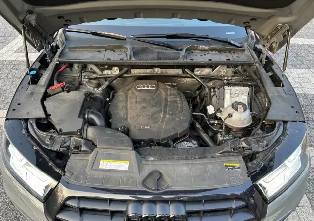 AUDI Q5 45 TFSI quattro S tronic sport