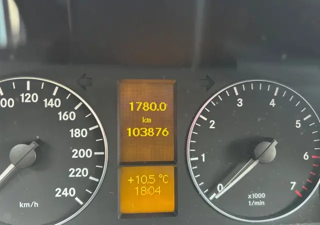 MERCEDES-BENZ Klasa A 150 Autotronic Avantgarde Polar Star