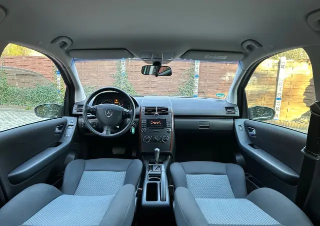 MERCEDES-BENZ Klasa A 150 Autotronic Avantgarde Polar Star