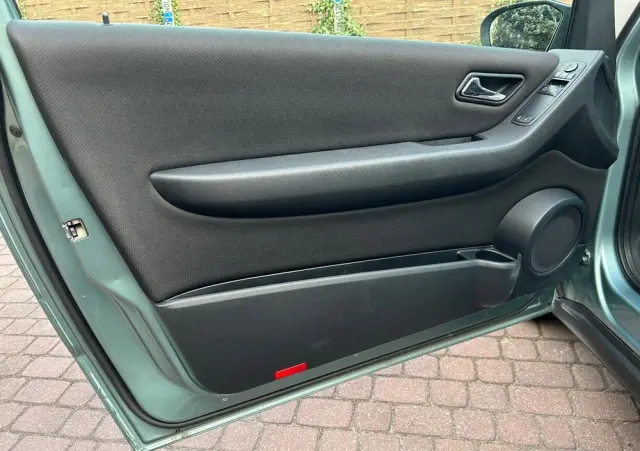 MERCEDES-BENZ Klasa A 150 Autotronic Avantgarde Polar Star