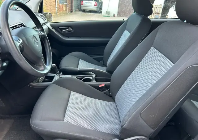 MERCEDES-BENZ Klasa A 150 Autotronic Avantgarde Polar Star