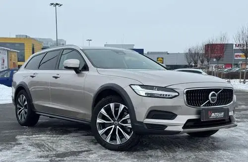 VOLVO V90 Cross Country 