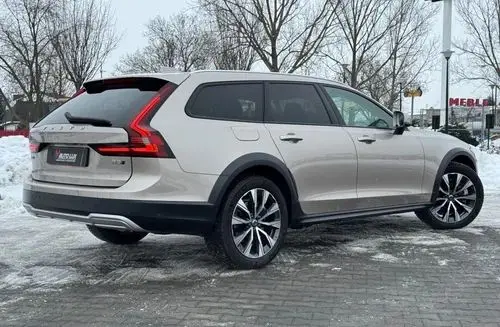 VOLVO V90 Cross Country 