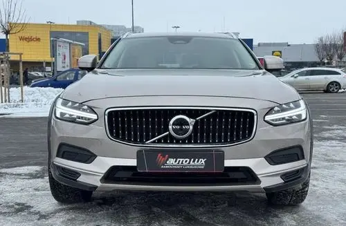 VOLVO V90 Cross Country 
