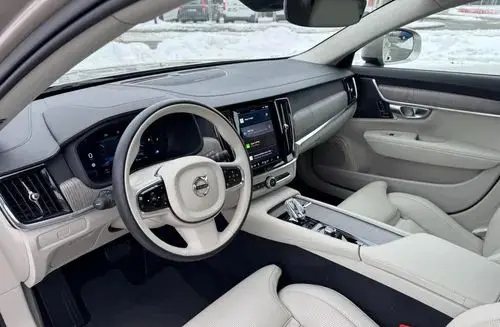 VOLVO V90 Cross Country 