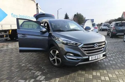 HYUNDAI Tucson 