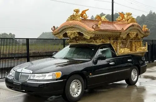 LINCOLN Buddyjski Karawan  