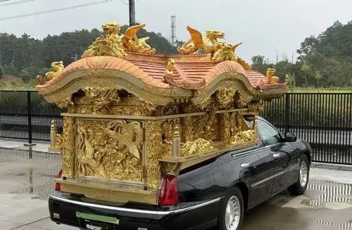 LINCOLN Buddyjski Karawan  