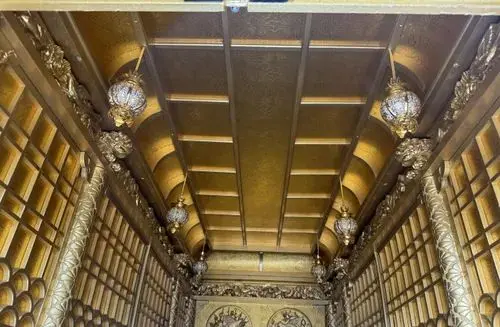 LINCOLN Buddyjski Karawan  