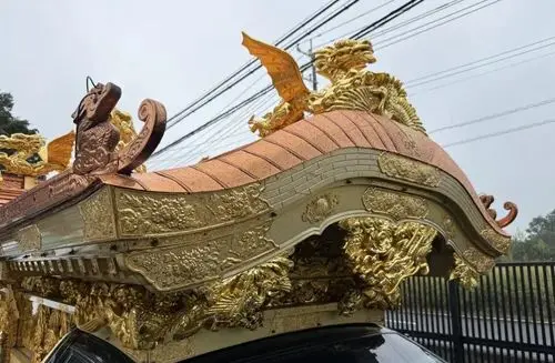 LINCOLN Buddyjski Karawan  