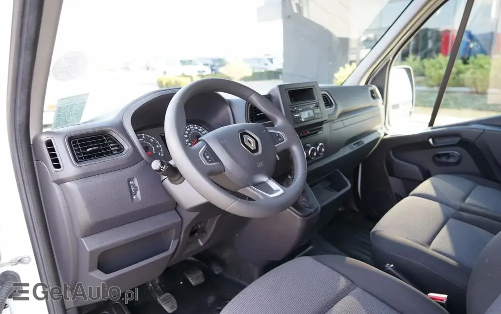RENAULT MASTER / BLASZAK /  L3H2 / FURGON / 2023 R / SPROWADZONY 