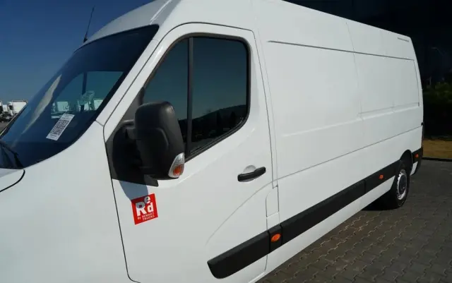 RENAULT MASTER / BLASZAK /  L3H2 / FURGON / 2023 R / SPROWADZONY 