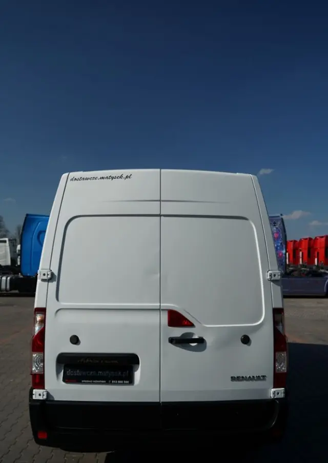 RENAULT MASTER / BLASZAK /  L3H2 / FURGON / 2023 R / SPROWADZONY 