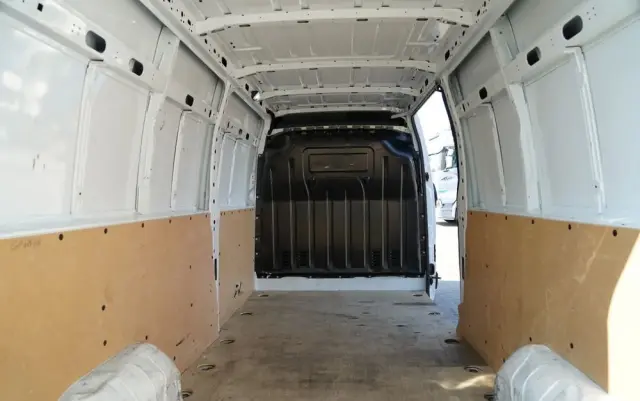 RENAULT MASTER / BLASZAK /  L3H2 / FURGON / 2023 R / SPROWADZONY 